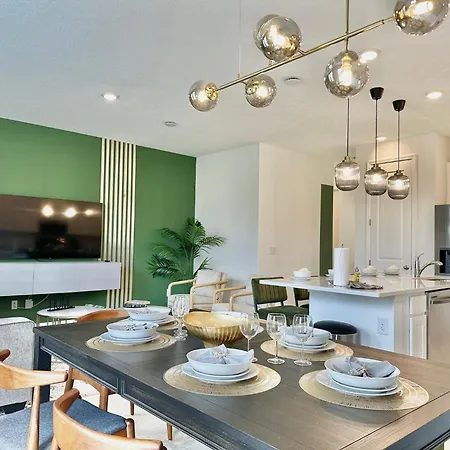 Awesome Three Bedroom Townhome Near Disney 322